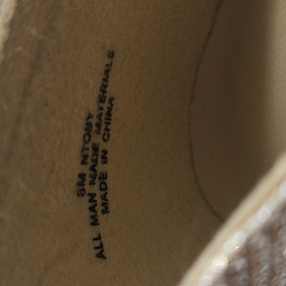 609- Nicole Platforms Heels Size 8 M - Picture 9 of 9